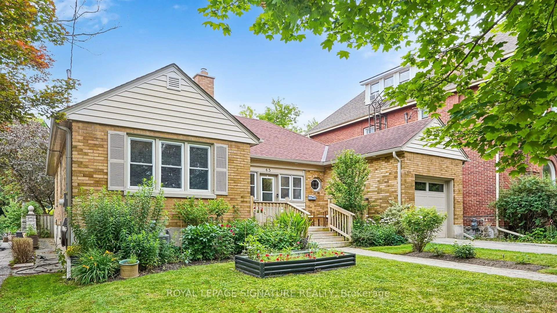 45 Spruce Street, ON L4G 1R9