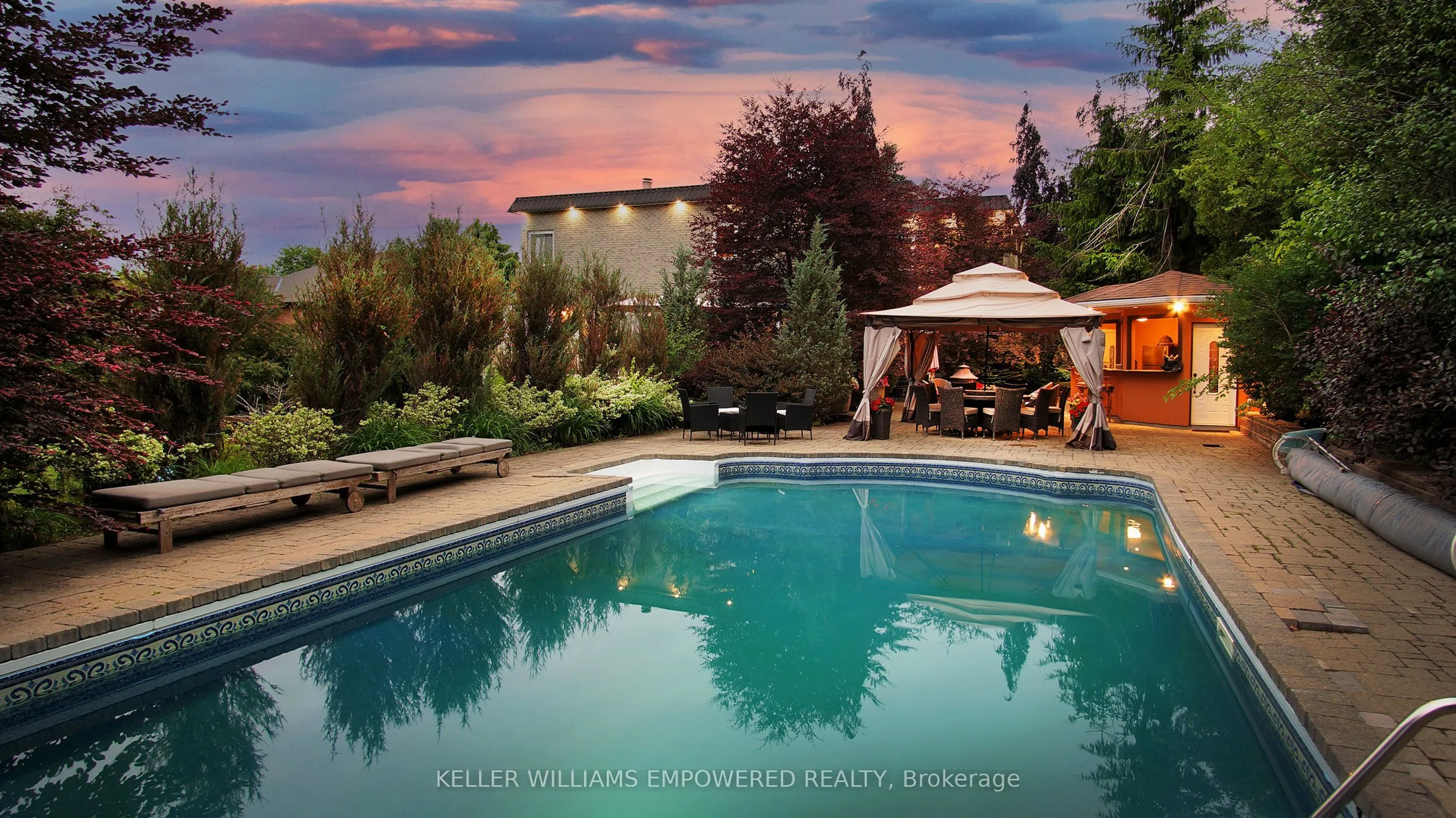 788 Woodland Acres Crescent, ON L6A 1G2