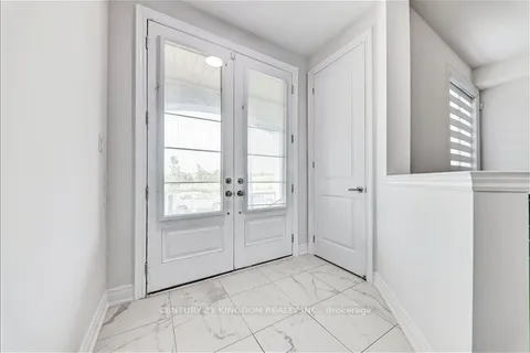 983 Langford Boulevard, ON L3Z 4K9