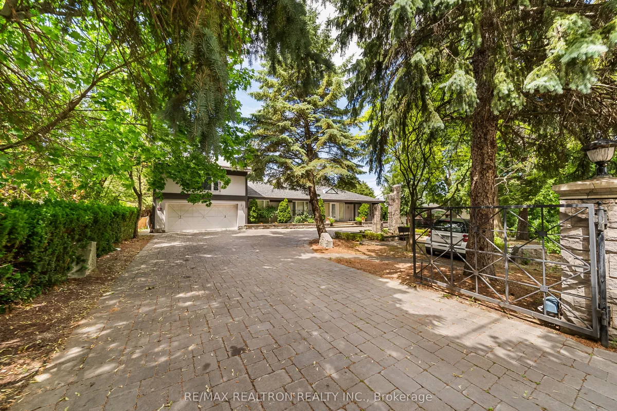 318 Centre Street, ON L4J 1G7