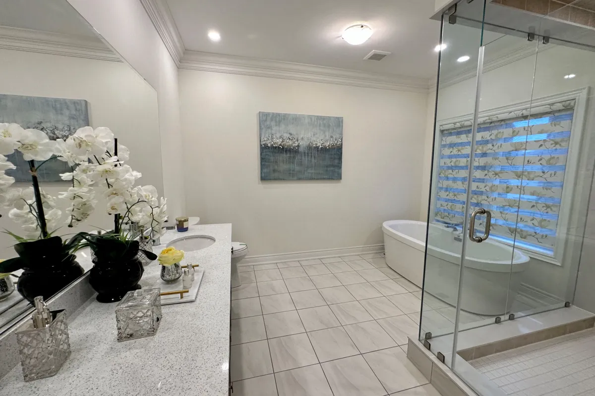 41 Perigo Court, ON L4E 1K3