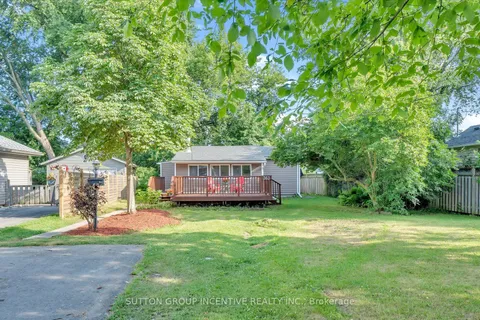 363 Hollywood Drive, ON L4P 3A2