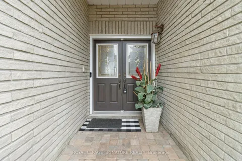 38 Royal Amber Crescent, ON L0G 1M0