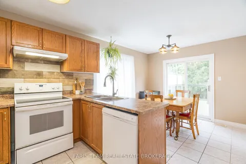 1006 Leslie Drive, ON L9S 2B2