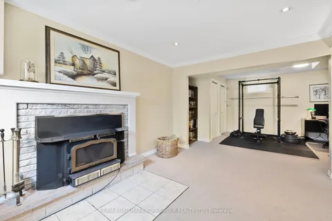 14 Anchor Court, ON L9N 1G1