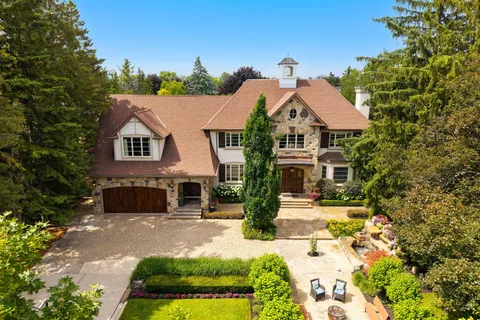 32 Wembley Avenue, ON L3R 2A9