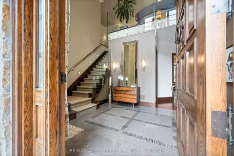 32 Wembley Avenue, ON L3R 2A9