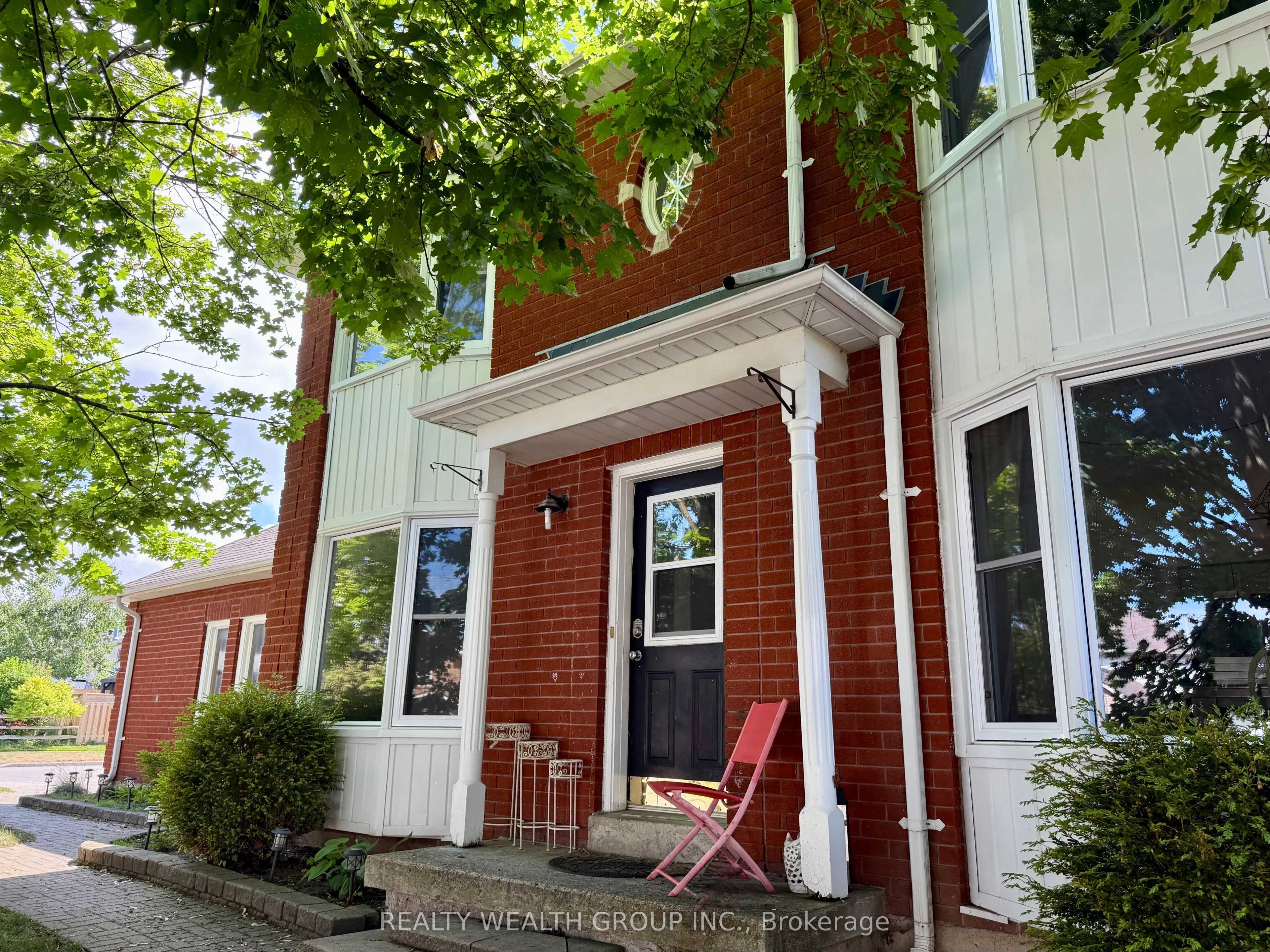 1226 Benson Street, ON L9S 1Y5