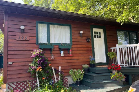 195 Lakeland Crescent, ON L4E 3A4