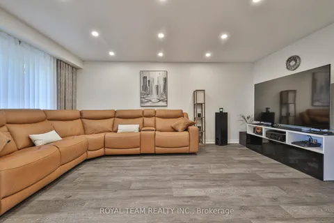 121 Professor Day Drive, ON L3Z 3B9