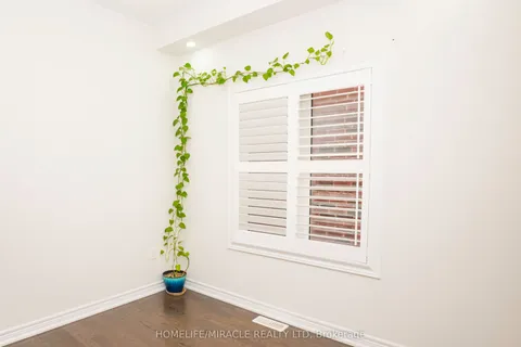 978 Barton Way, ON L9S 0N5