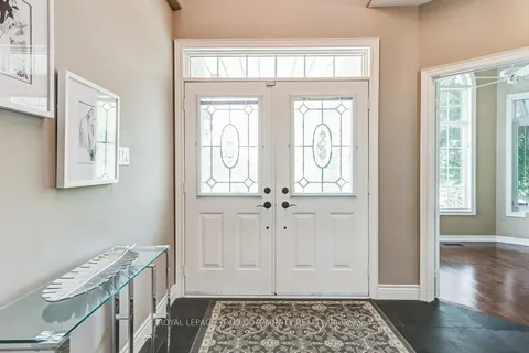 735 Madeline Heights, ON L3X 2J6