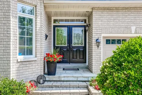 735 Madeline Heights, ON L3X 2J6