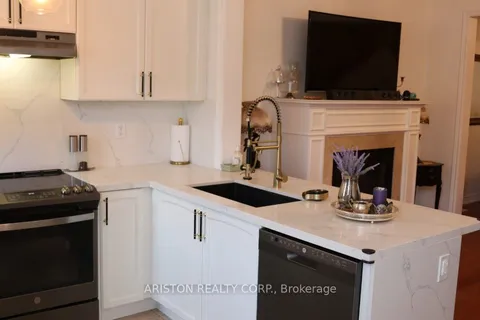 40 Alexie Way, ON L4H 3B8