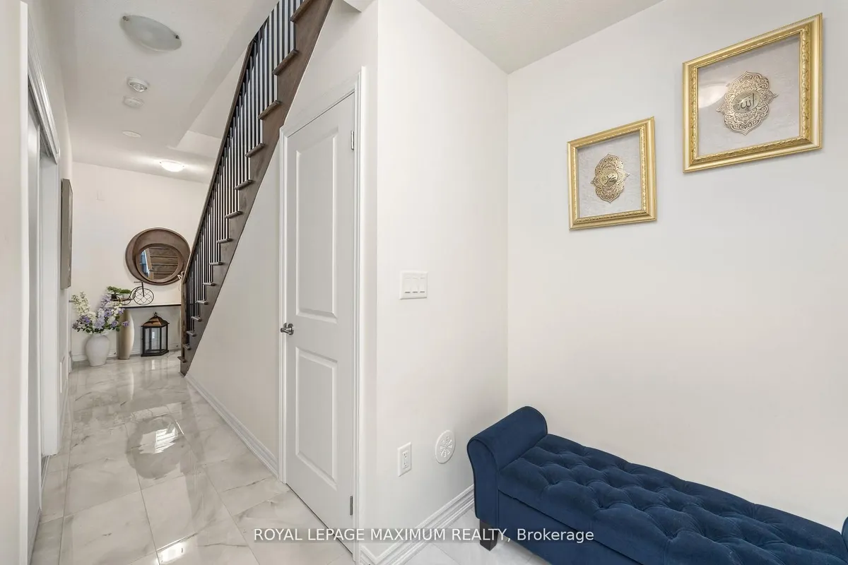 40 Rotary Way, ON L3Z 4P3