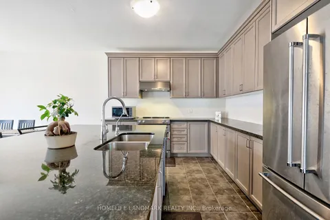 99 Beckett Avenue, ON L9N 0S6