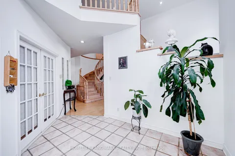 35 Forester Crescent, ON L6C 1W2