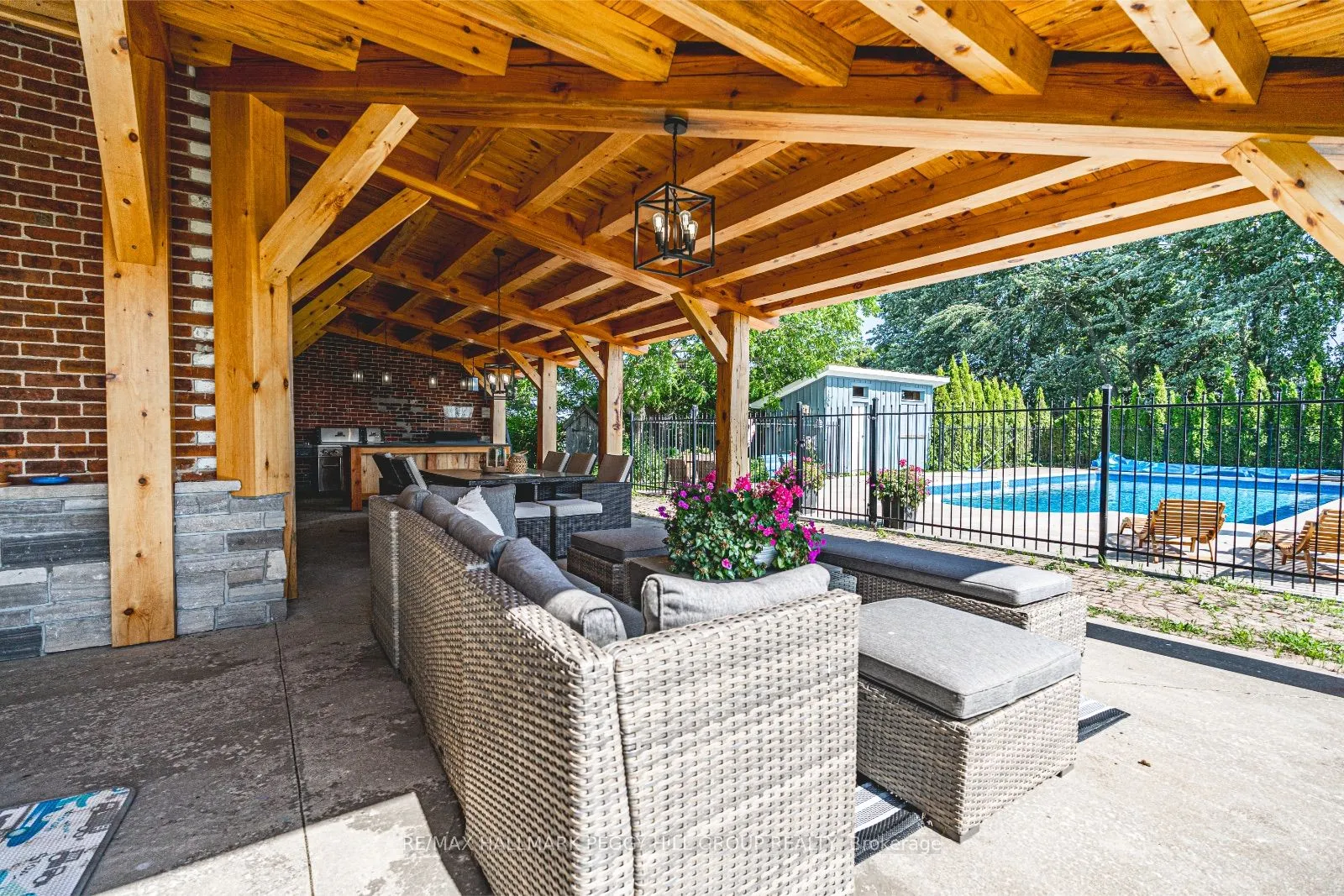 8464 6th Line, ON L0M 1T0