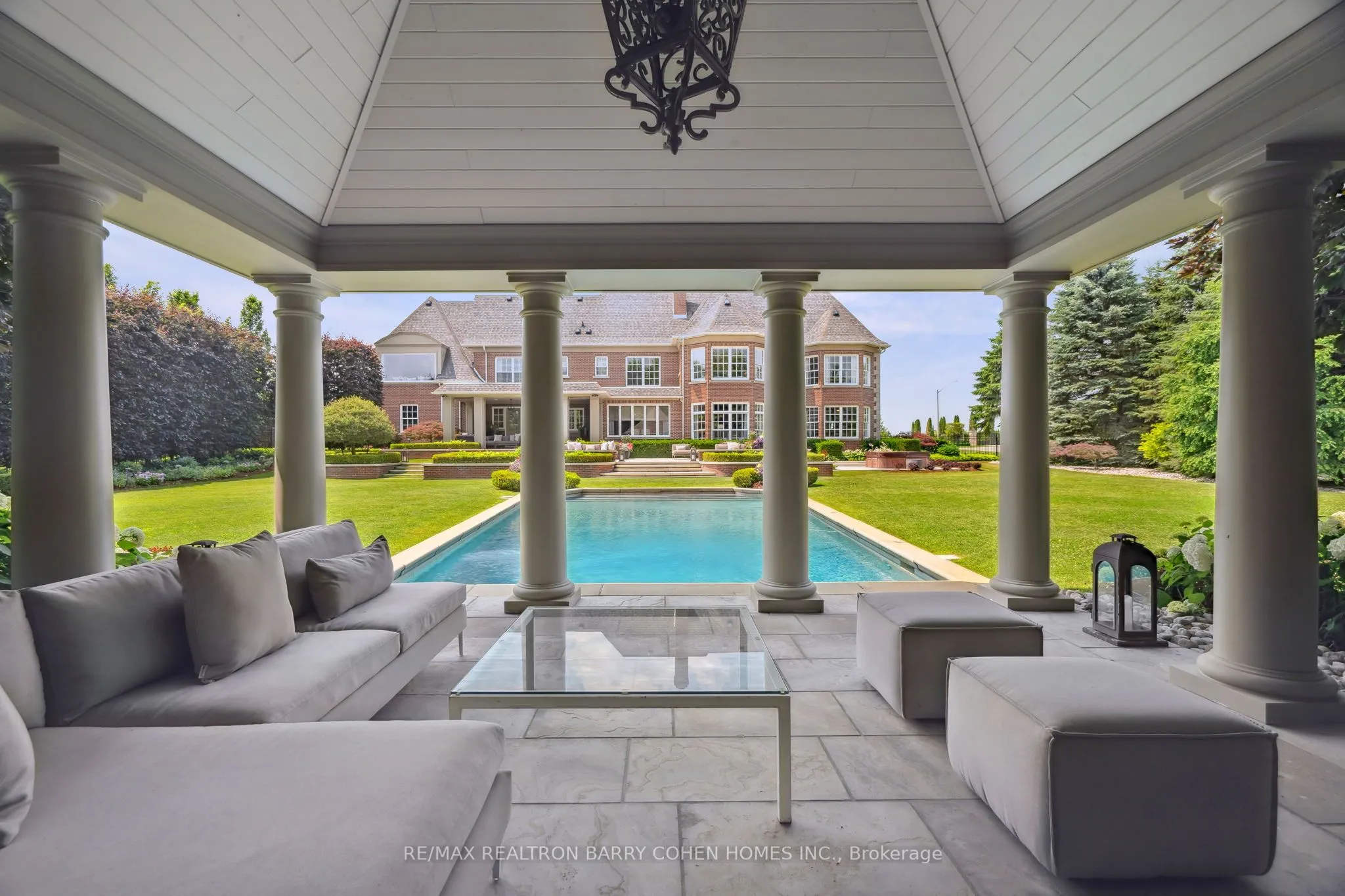 91 Fairfield Drive, ON L7B 1L9