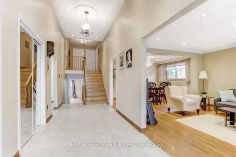 8 Kersey Crescent, ON L4C 3W3