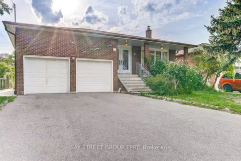 8 Kersey Crescent, ON L4C 3W3