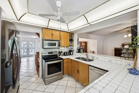 41 Bloomfield Trail, ON L4E 2K5