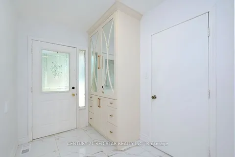 99 Boyne Crescent, ON L9R 1K2