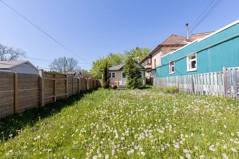 85 High Street, ON L0E 1R0