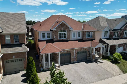 74 Evershot Crescent, ON L6E 0L7