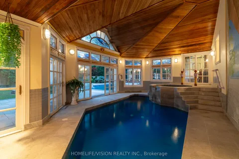 15 Daffodil Avenue, ON L3T 1N2