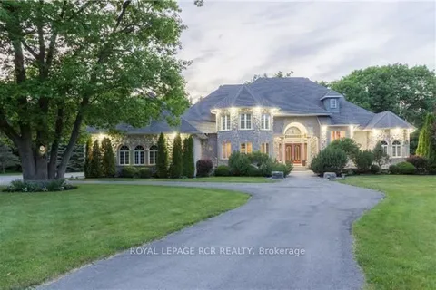 12 Deer Run, ON L9P 1R4