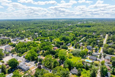 895 Lake Drive, ON L0E 1L0