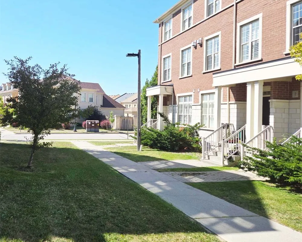 3 Vysoka Lane, ON L6C 0N9