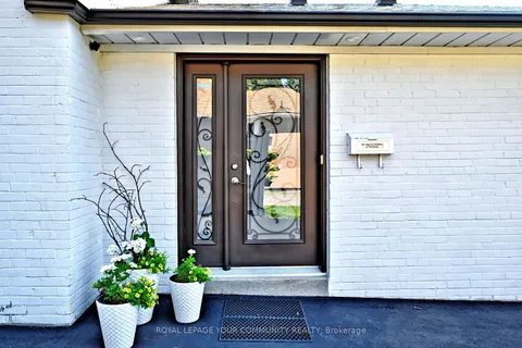 26 Kemano Road, ON L4G 2Y3