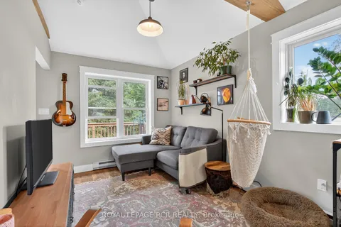 8 Mustard Street, ON L9P 1R2