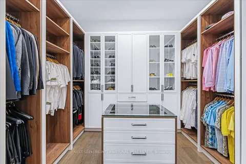 72 Manitou Drive, ON L7B 1E7