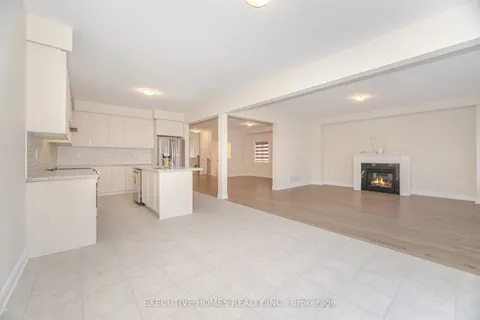 6 Mac Campbell Way, ON L3Z 4M7