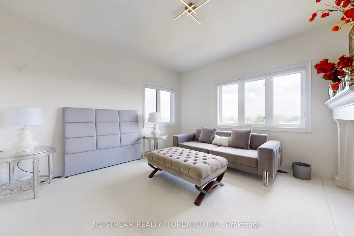 23 Finesse Court, ON L4E 0W7