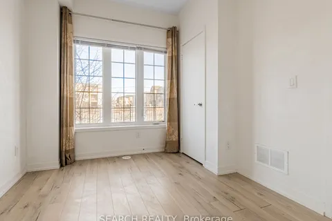 247 Harding Park Street, ON L3Y 0E3