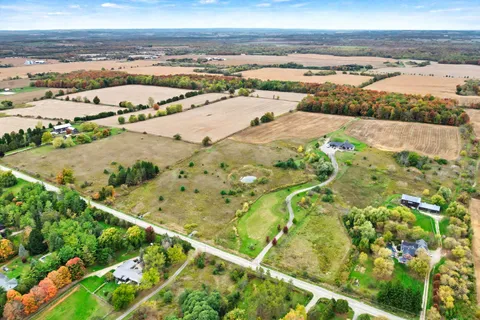 6910 & 6924 7th Line, ON L0G 1A0