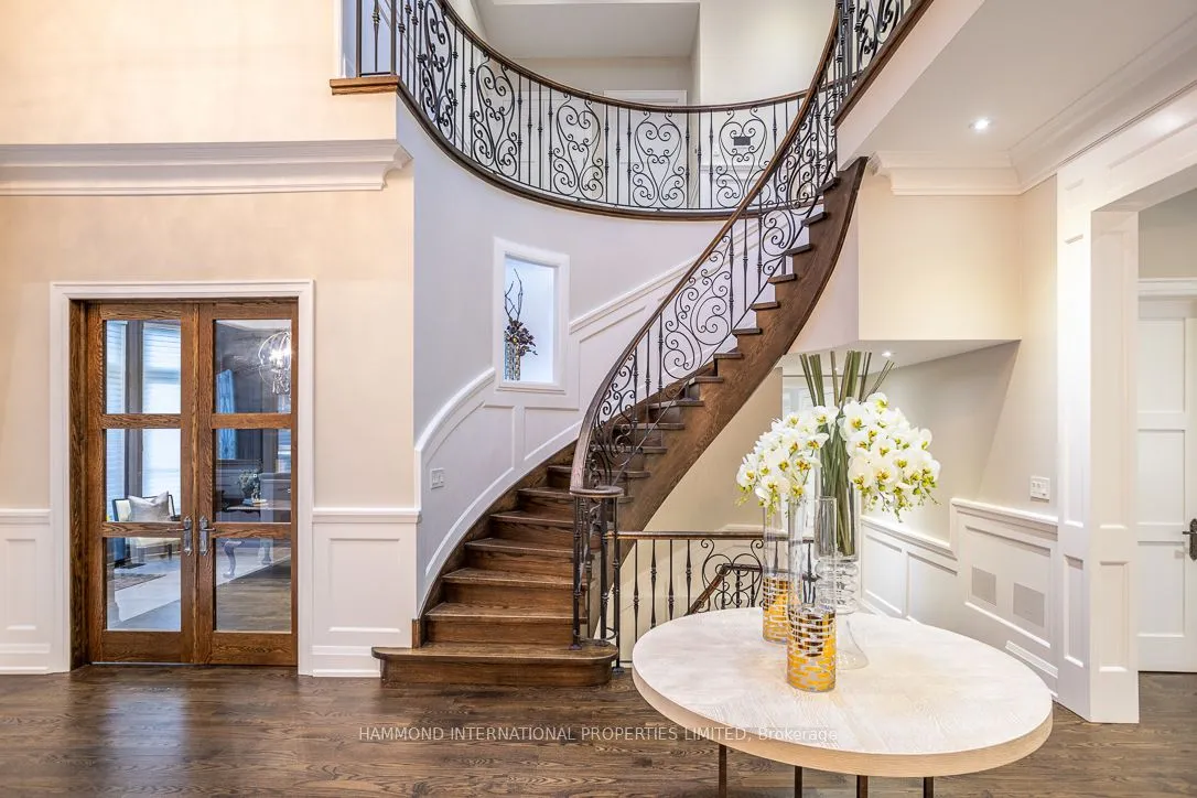 11 Helen Avenue, ON L4J 1J6