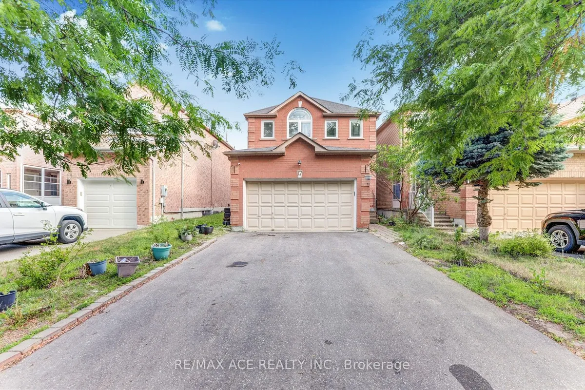 17 Kenborough Court, ON L3S 3P3