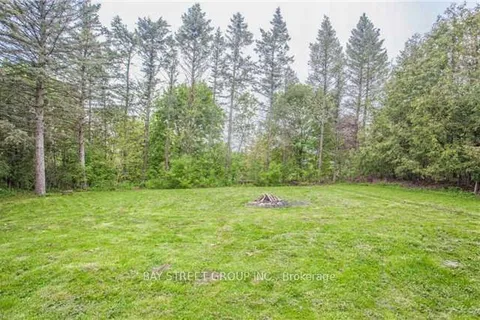 1011 Janette Street, ON L3Y 3C4