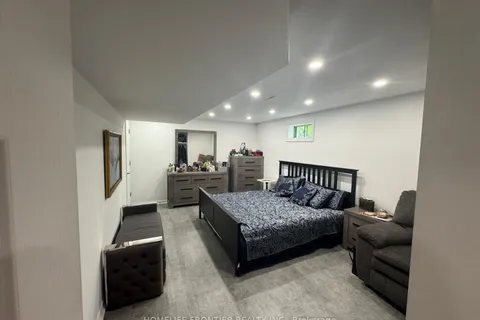 39 Camrose Drive, ON L4P 3L6