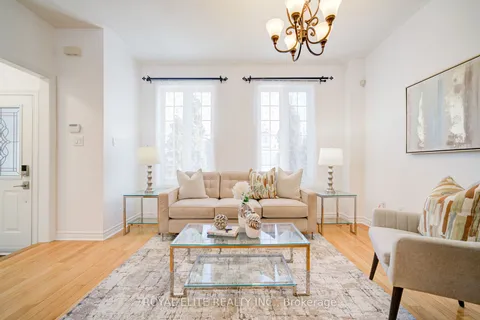 358 William Berczy Boulevard, ON L6C 0C2