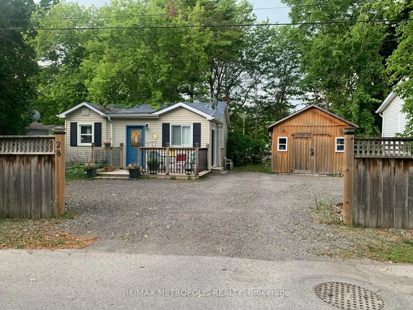 28 Thompson Drive, ON L0E 1L0