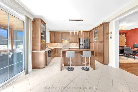 44 Atkinson Crescent, ON L9R 0N8