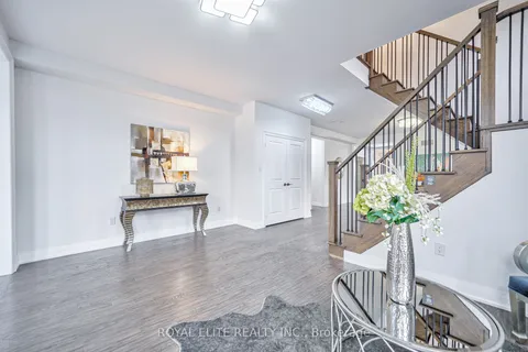 40 Conklin Crescent, ON L4G 0Z2