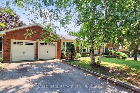 5 Thornbay Drive, ON L4A 7X3