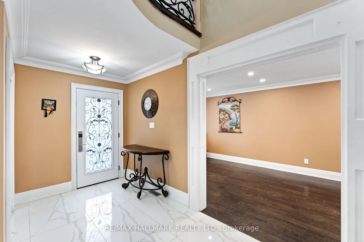 287 Andy Crescent, ON L4H 1C4